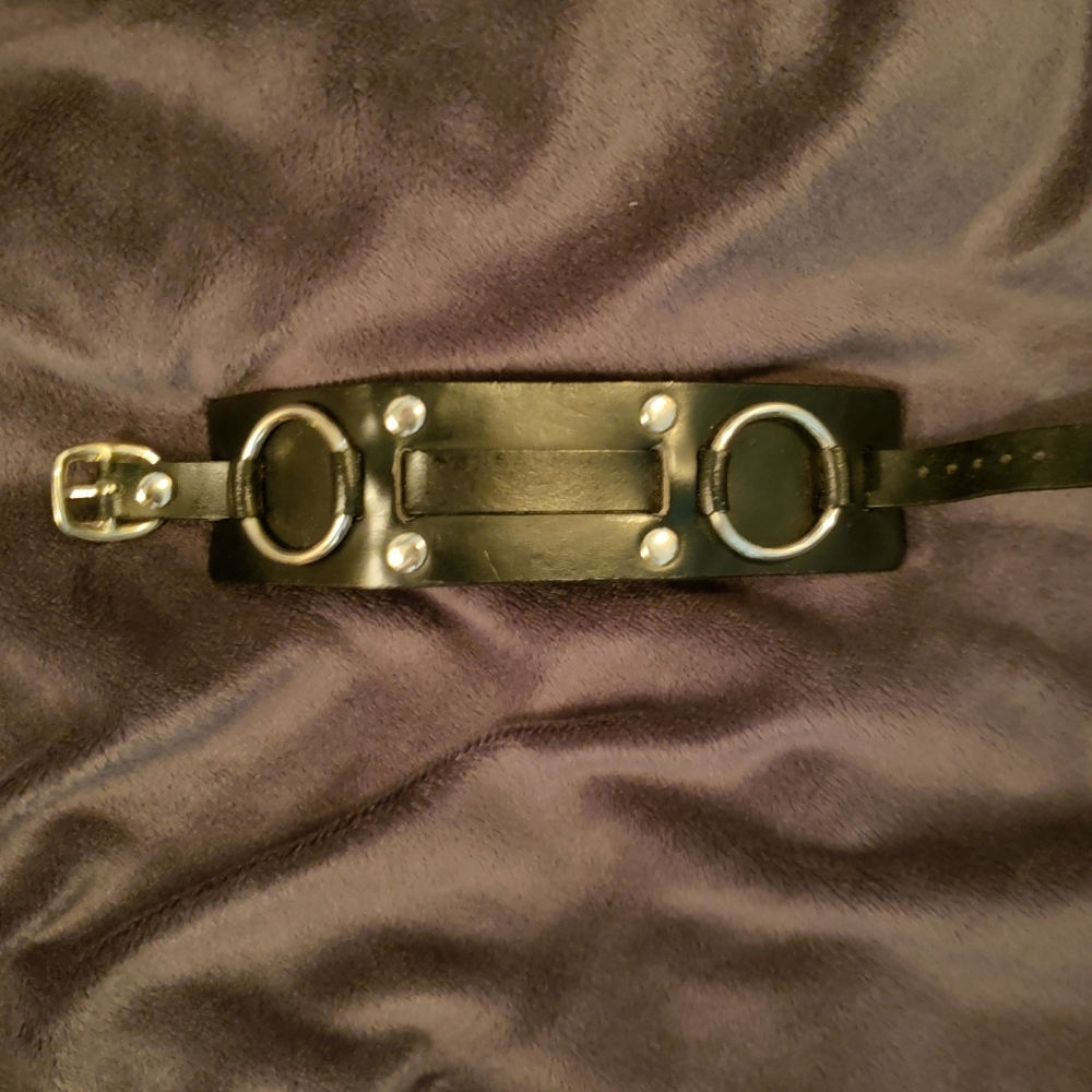 Cuff - Picture 3 of 4
